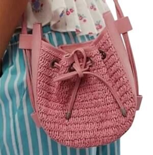 FREE PEOPLE RAFFIA CABANA CROSSBODY VEGAN  IN VINTAGE PINK NEW WITHOU TAGS